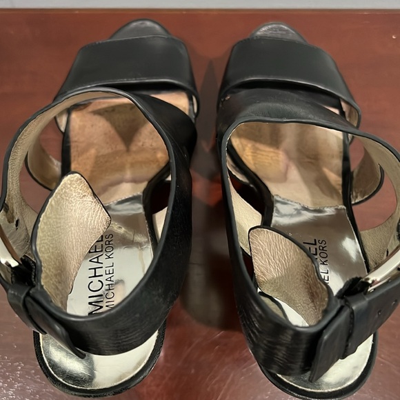 Michael Kors Carla Platform Black Leather Size 7 - Picture 7 of 17